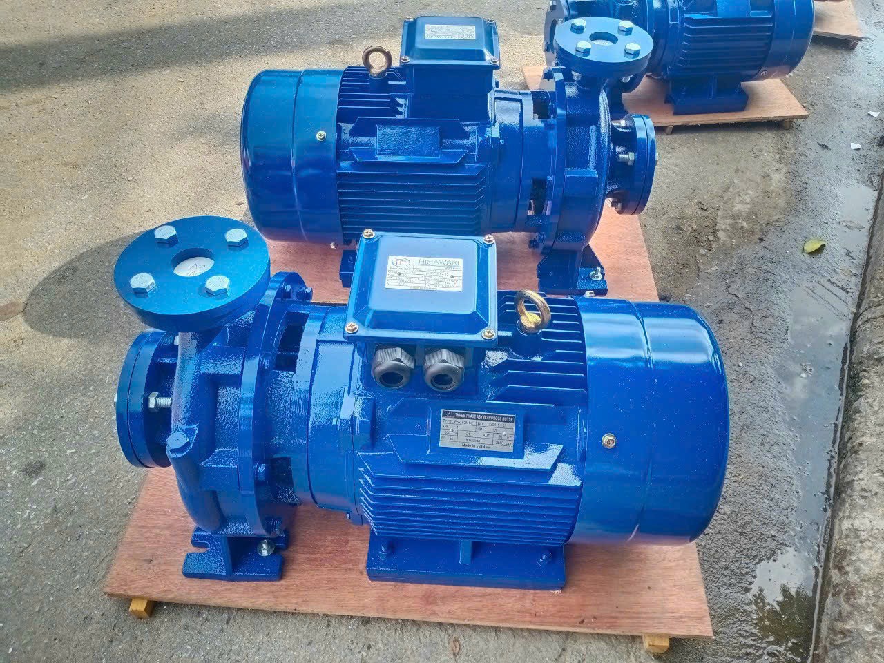 Bơm pccc Himawari động cơ 7.5KW luôn là dùng máy bán chạy nhất trên thị trường bơm.